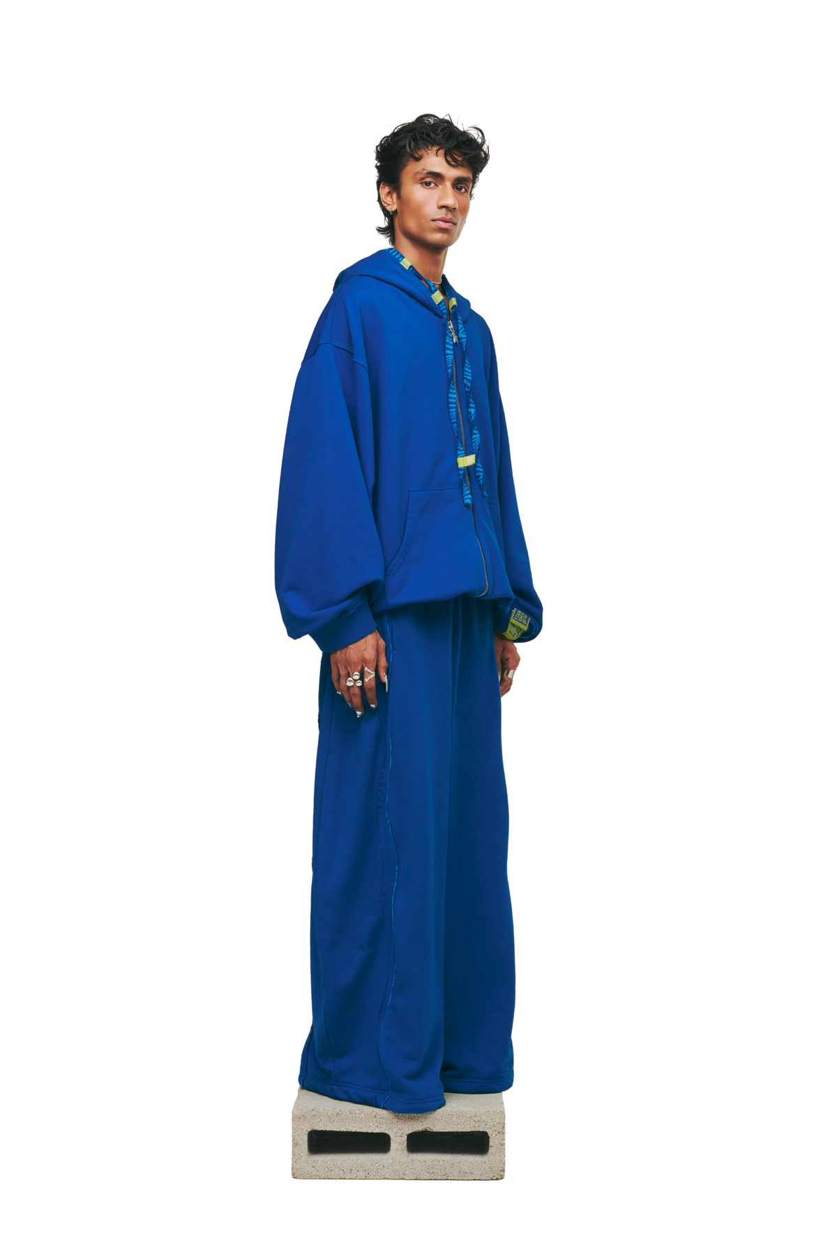 Aqua Bottom cutout 1