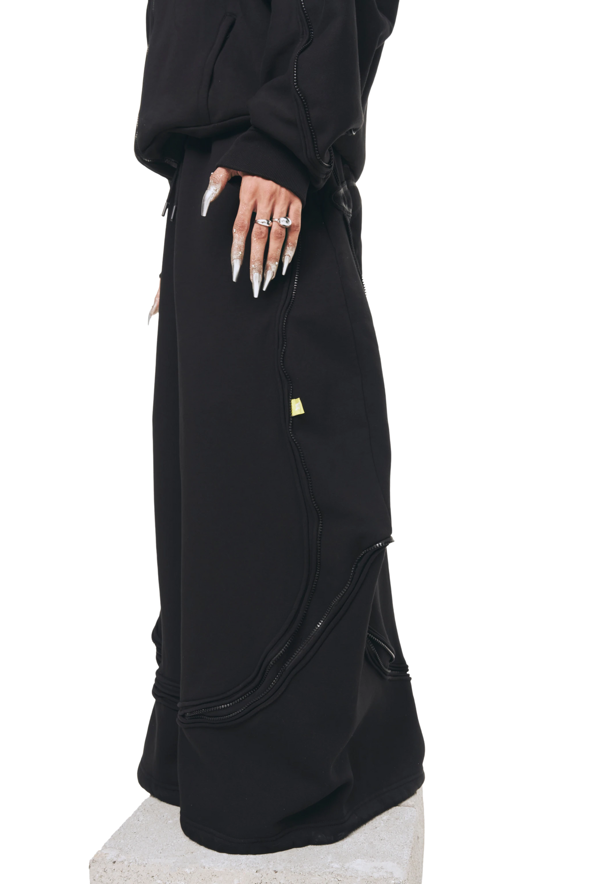 Caveman Bottom cutout 1